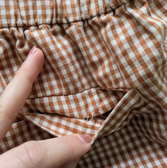 Everlane 5" Gingham Easy Shorts - Picture 5 of 8